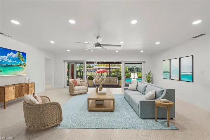 1040 Edgemere Dr, Fort Myers, Florida 33919