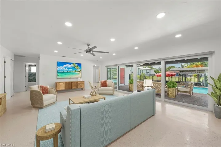 1040 Edgemere Dr, Fort Myers, Florida 33919