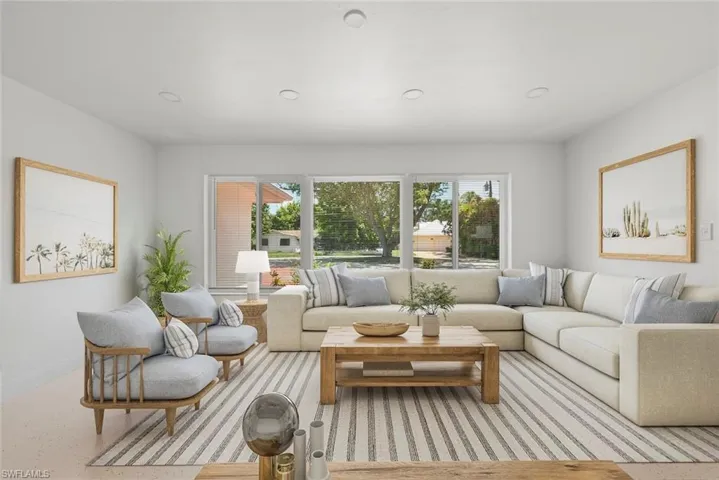 1040 Edgemere Dr, Fort Myers, Florida 33919