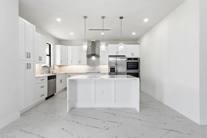 4121 66th Ave Ne, Naples, Florida 34120