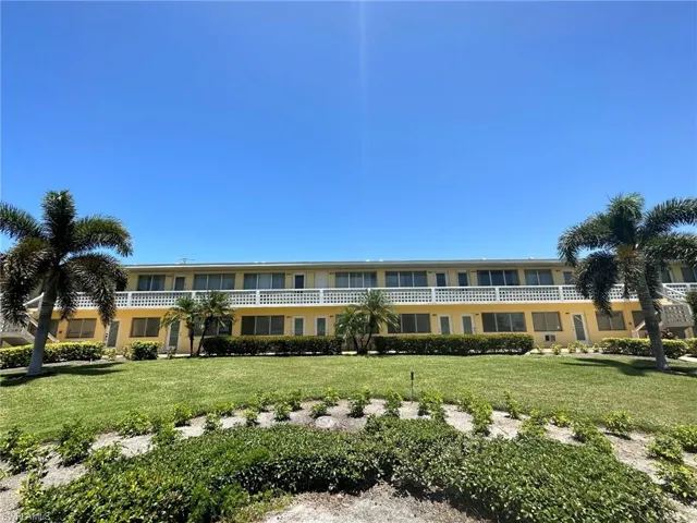 473 12th Ave S B7, Naples, Florida 34102