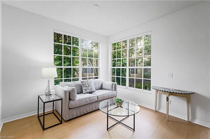 96 Silver Oaks CIR # 1101, NAPLES FL 34119