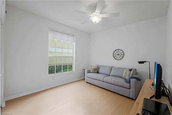 96 Silver Oaks CIR # 1101, NAPLES FL 34119