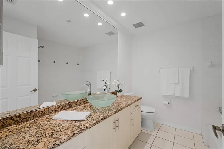 96 Silver Oaks CIR # 1101, NAPLES FL 34119