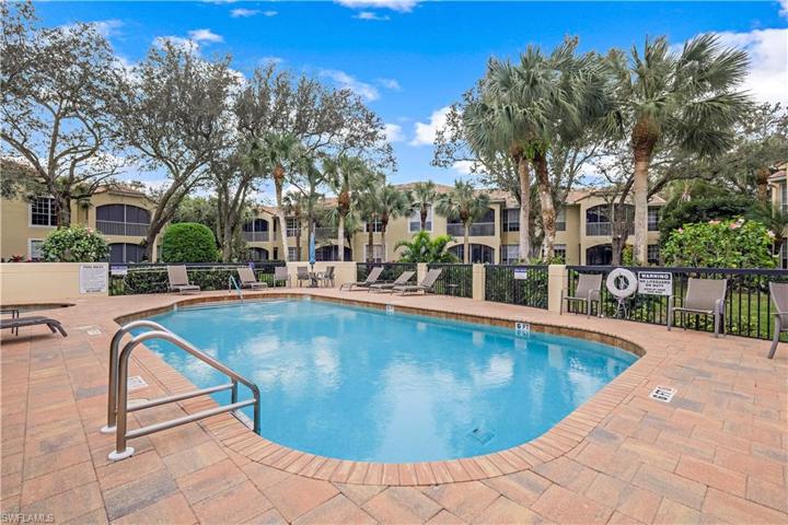 96 Silver Oaks CIR # 1101, NAPLES FL 34119