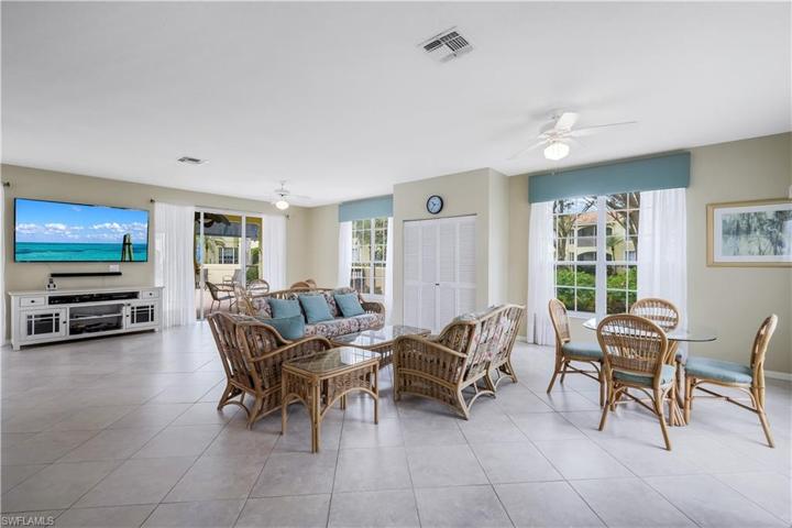 96 Silver Oaks CIR # 1101, NAPLES FL 34119
