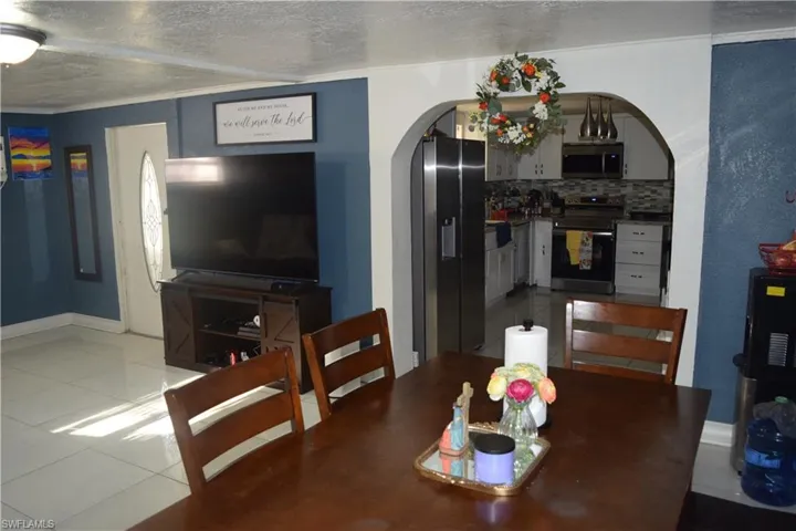 17 Colorado Rd, Lehigh Acres, Florida 33936
