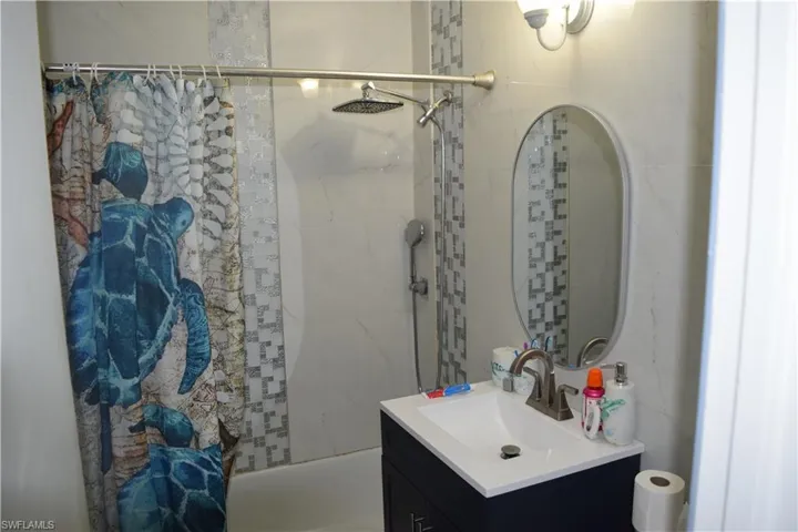 17 Colorado Rd, Lehigh Acres, Florida 33936