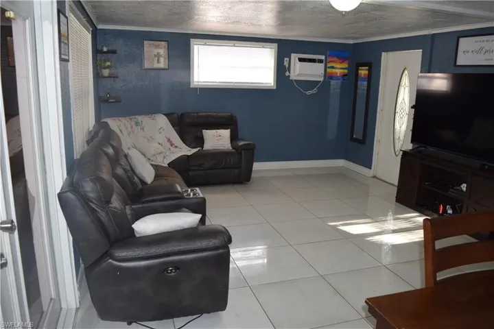 17 Colorado Rd, Lehigh Acres, Florida 33936