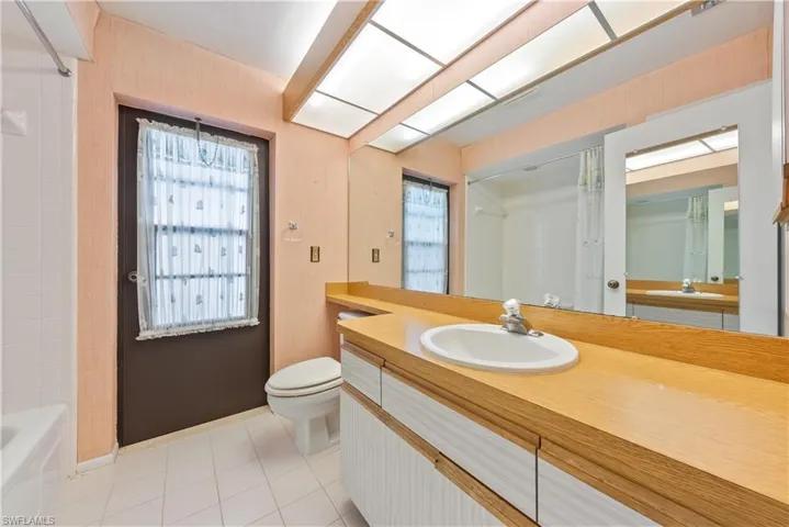 108 Short CT, NAPLES FL 34112