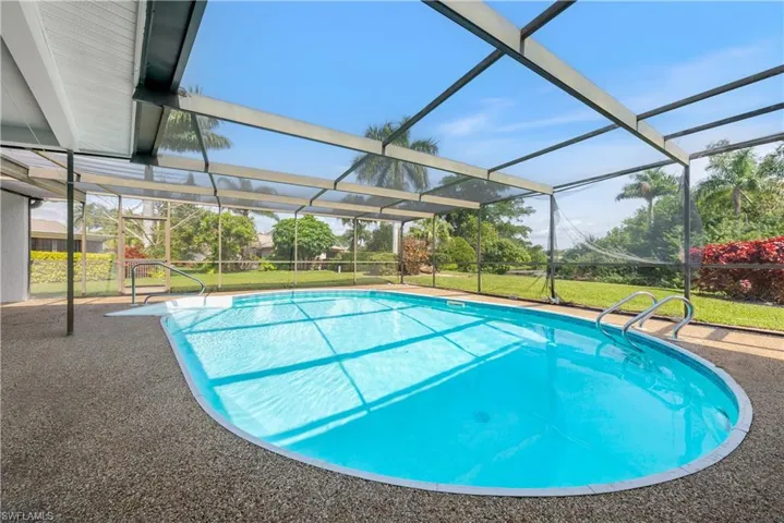 108 Short CT, NAPLES FL 34112