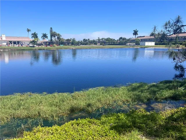 37  San Remo  CIR, Naples, FL 34112