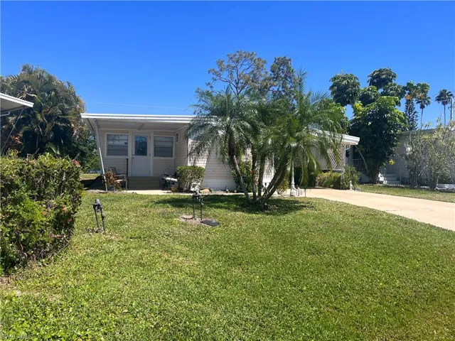 37  San Remo  CIR, Naples, FL 34112