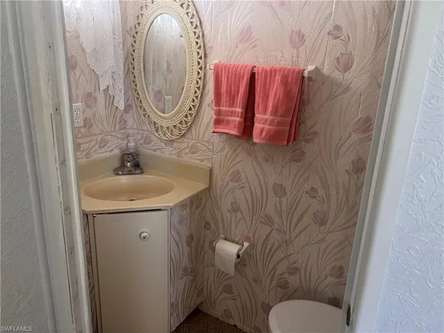 37  San Remo  CIR, Naples, FL 34112