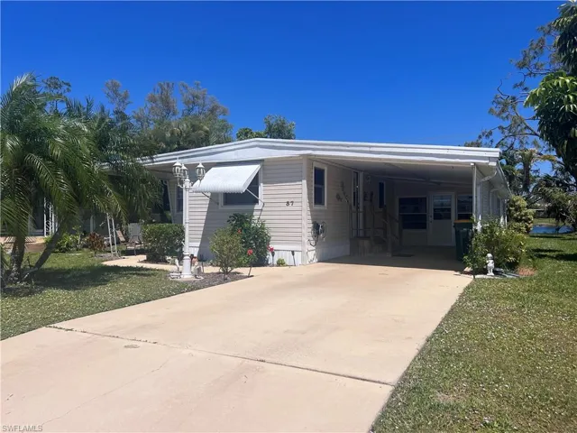 37  San Remo  CIR, Naples, FL 34112