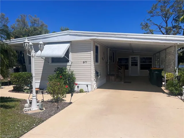 37  San Remo  CIR, Naples, FL 34112