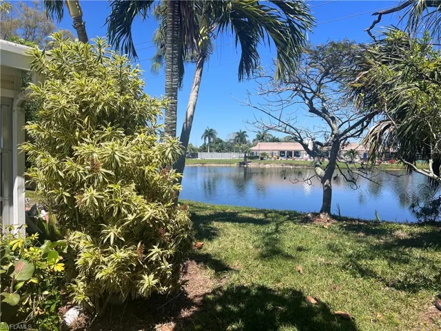 37  San Remo  CIR, Naples, FL 34112