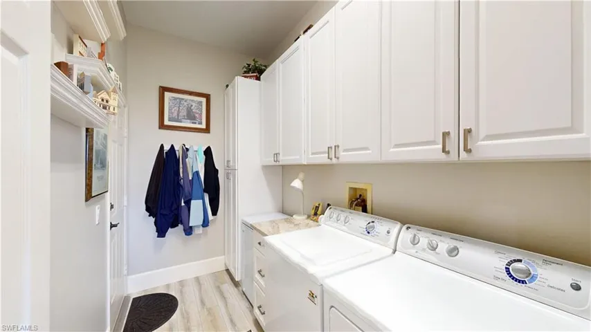 16137 Edgemont Dr, Fort Myers, Florida 33908
