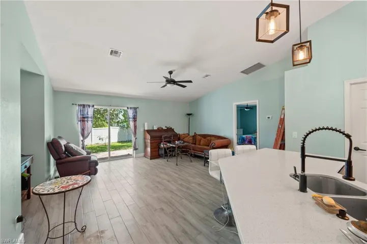 1323 SW 35th  ST, Cape Coral, FL 33914
