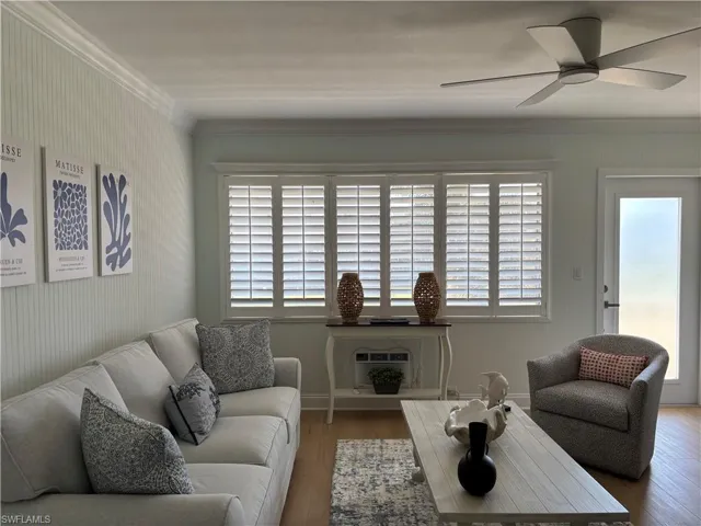 Charming Cottage style with plantation shutters
