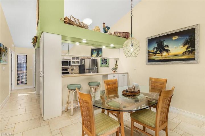 Dining room/kitchen