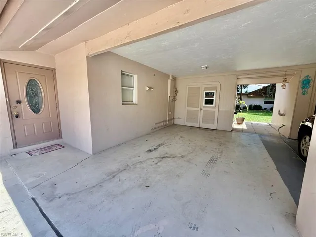 217 Oaklawn Ct, Lehigh Acres, Florida 33936
