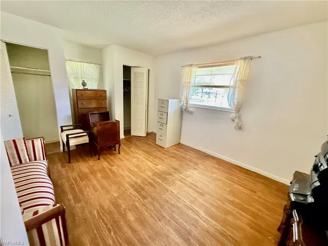 217 Oaklawn Ct, Lehigh Acres, Florida 33936