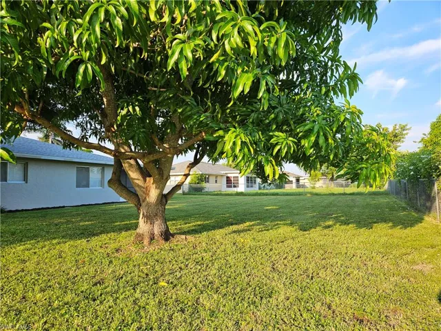 1400 SE 30th  ST, Cape Coral, FL 33904