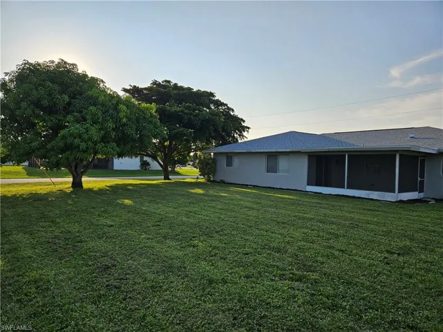 1400 SE 30th  ST, Cape Coral, FL 33904
