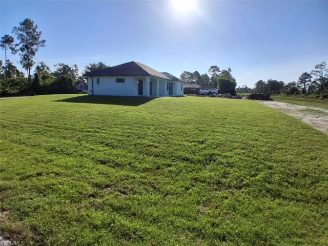 1106 Edelweiss St E, Lehigh Acres, Florida 33974