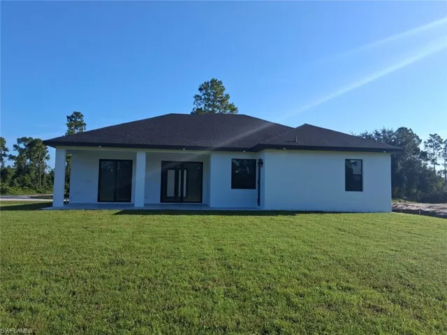 1106 Edelweiss St E, Lehigh Acres, Florida 33974