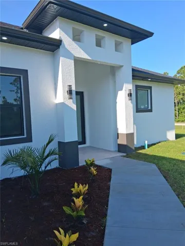 1106 Edelweiss St E, Lehigh Acres, Florida 33974