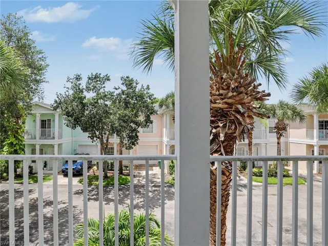 3299 Megan Ln 4, Naples, Florida 34109