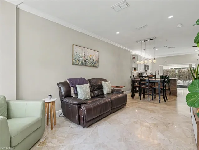 3299 Megan Ln 4, Naples, Florida 34109