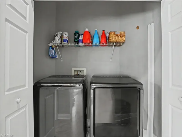 3299 Megan Ln 4, Naples, Florida 34109