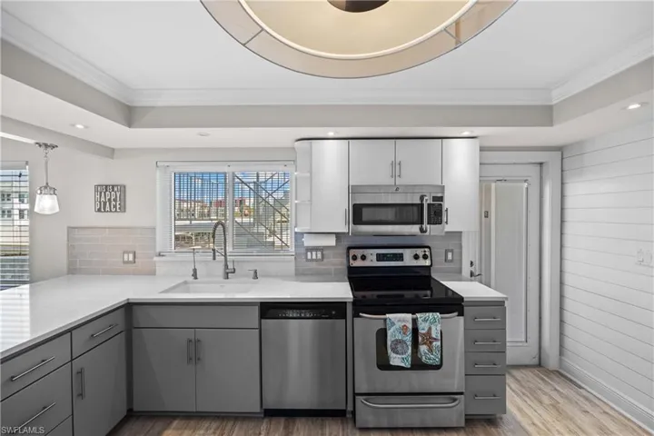 1100 8th Ave S 226g, Naples, Florida 34102