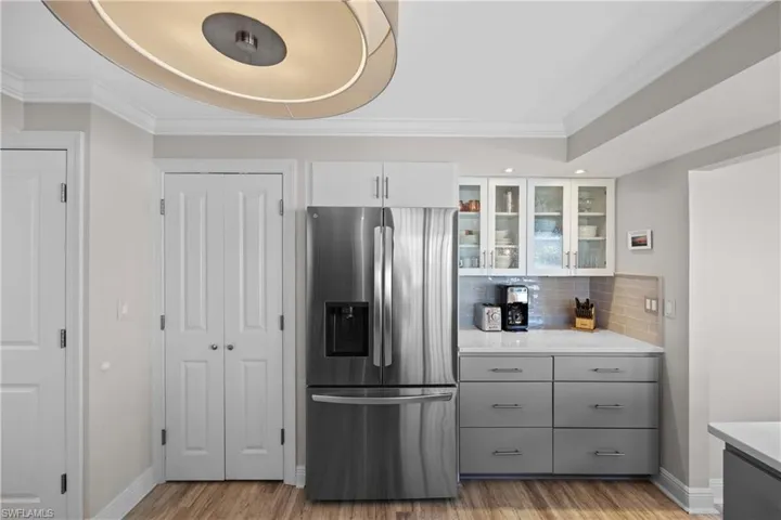 1100 8th Ave S 226g, Naples, Florida 34102