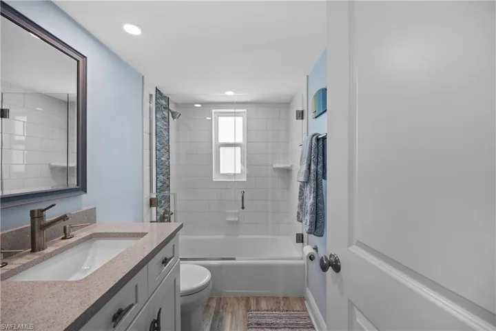 1100 8th Ave S 226g, Naples, Florida 34102