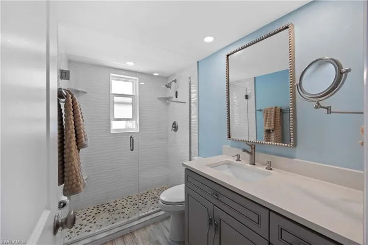 1100 8th Ave S 226g, Naples, Florida 34102