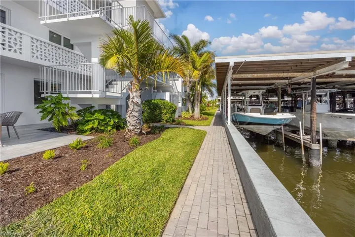 1100 8th Ave S 226g, Naples, Florida 34102