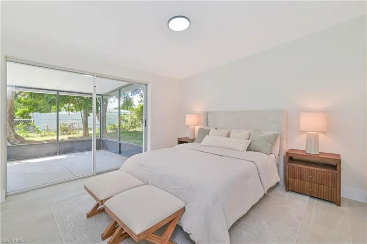 main bedroom to huge lanai