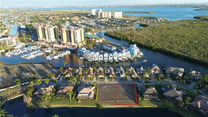5808 Harbour Cir, Cape Coral, Florida 33914