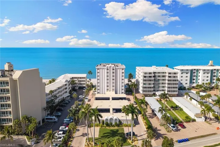 1919  Gulf Shore N BLVD, Naples, FL 34102