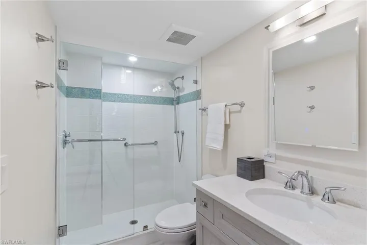 1919  Gulf Shore N BLVD, Naples, FL 34102