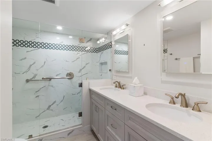 1919  Gulf Shore N BLVD, Naples, FL 34102