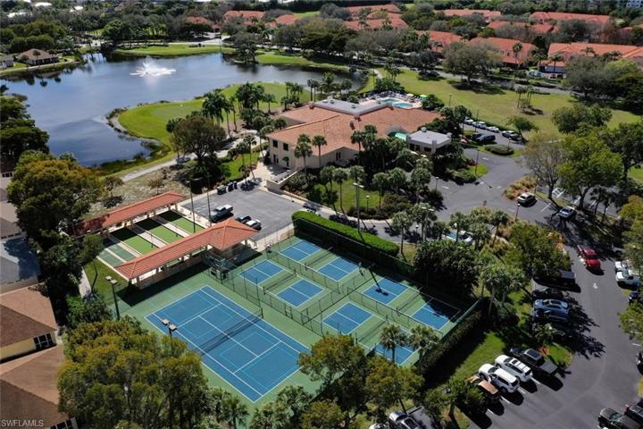 9660  Rosewood Pointe  TER, Bonita Springs, FL 34135