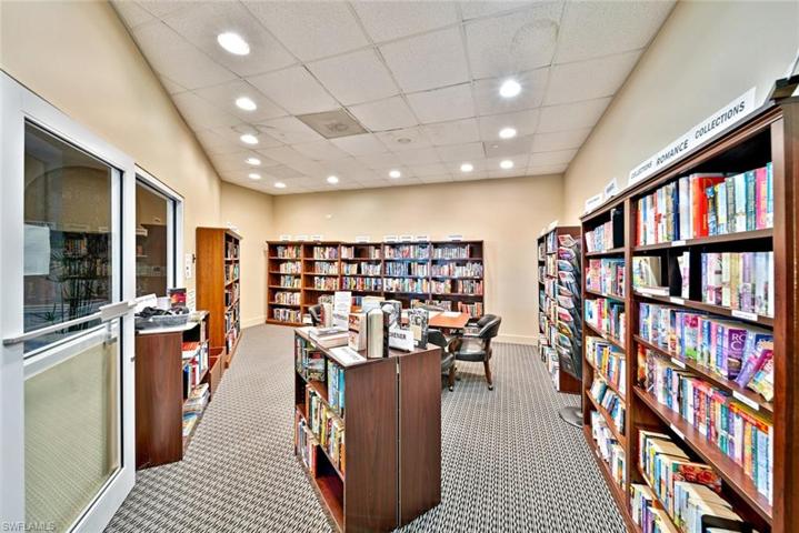 9660  Rosewood Pointe  TER, Bonita Springs, FL 34135