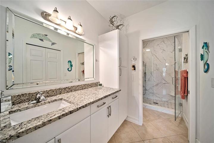 9660  Rosewood Pointe  TER, Bonita Springs, FL 34135