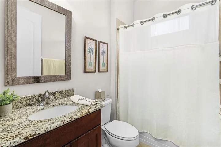 9889  Alhambra  LN, Bonita Springs, FL 34135