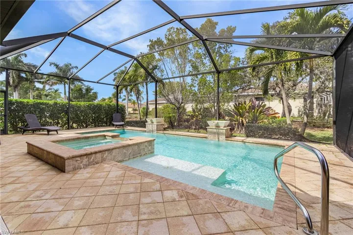 9889 Alhambra Ln, Bonita Springs, Florida 34135
